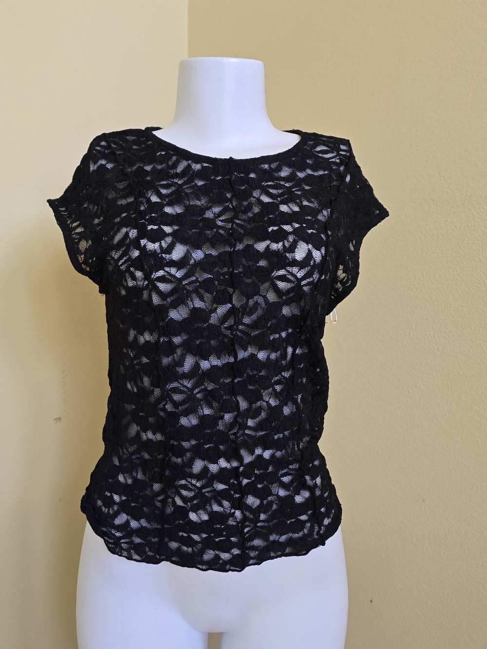 Black Lace Short-Sleeve Women's Blouse